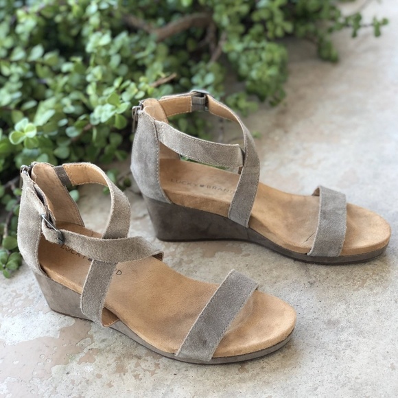 lucky brand wide width shoes